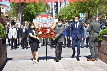 MALATYA'DA, KORONAVİRÜS TEDBİRLİ 23 NİSAN TÖRENİ