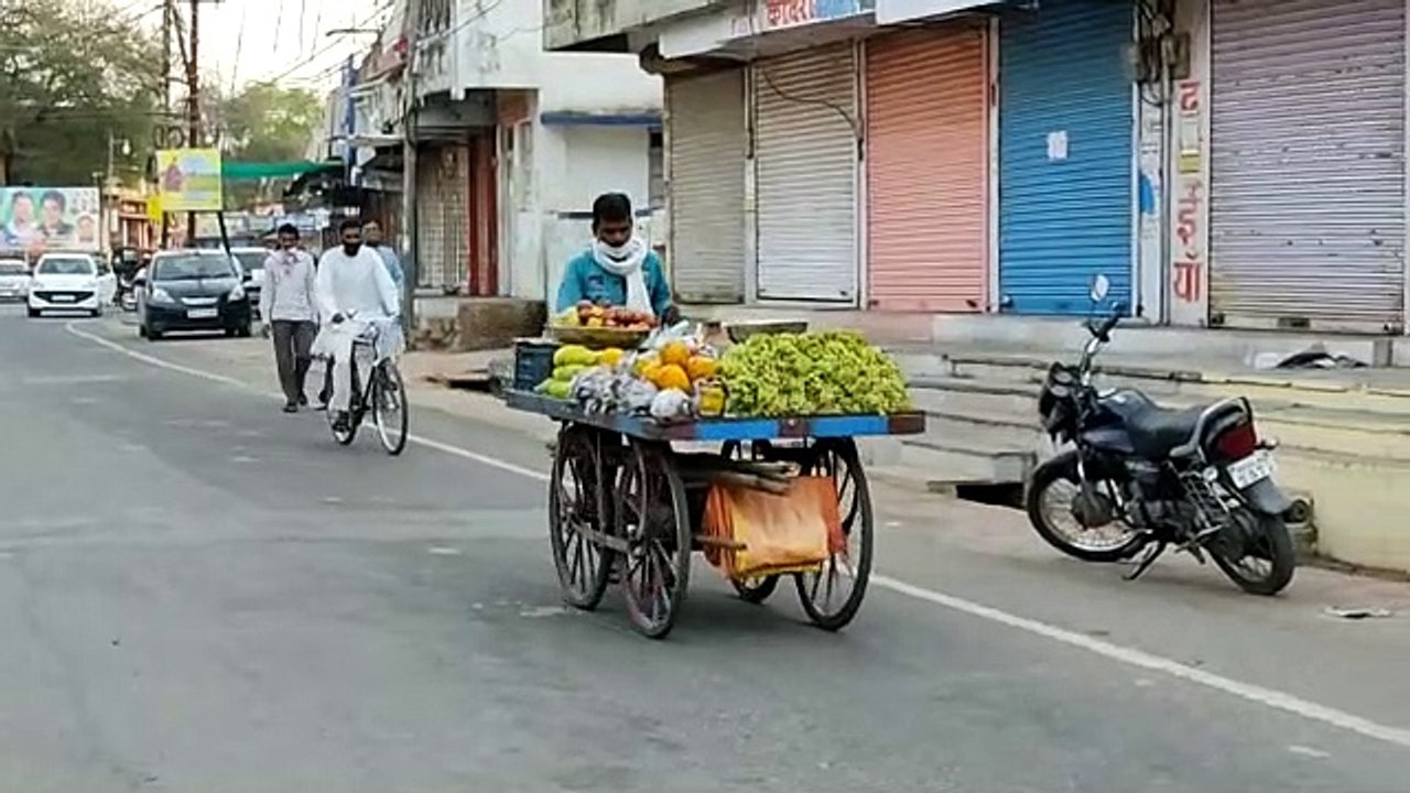 अंगूर, संतरा, पपीता और आम की खरीदी के प्रति लोगों का रूझान बढ़ा