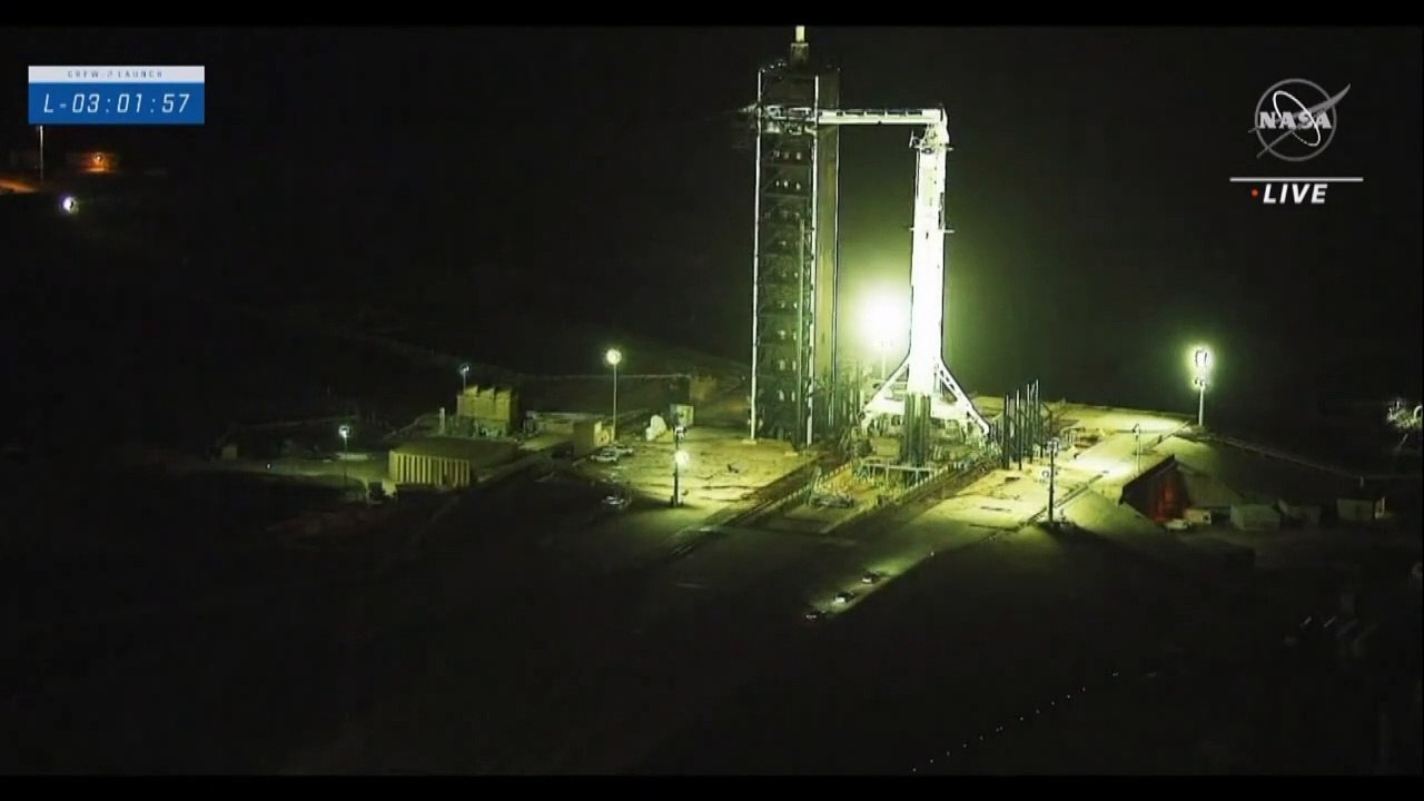 The SpaceX crew boards the Crew Dragon capsule