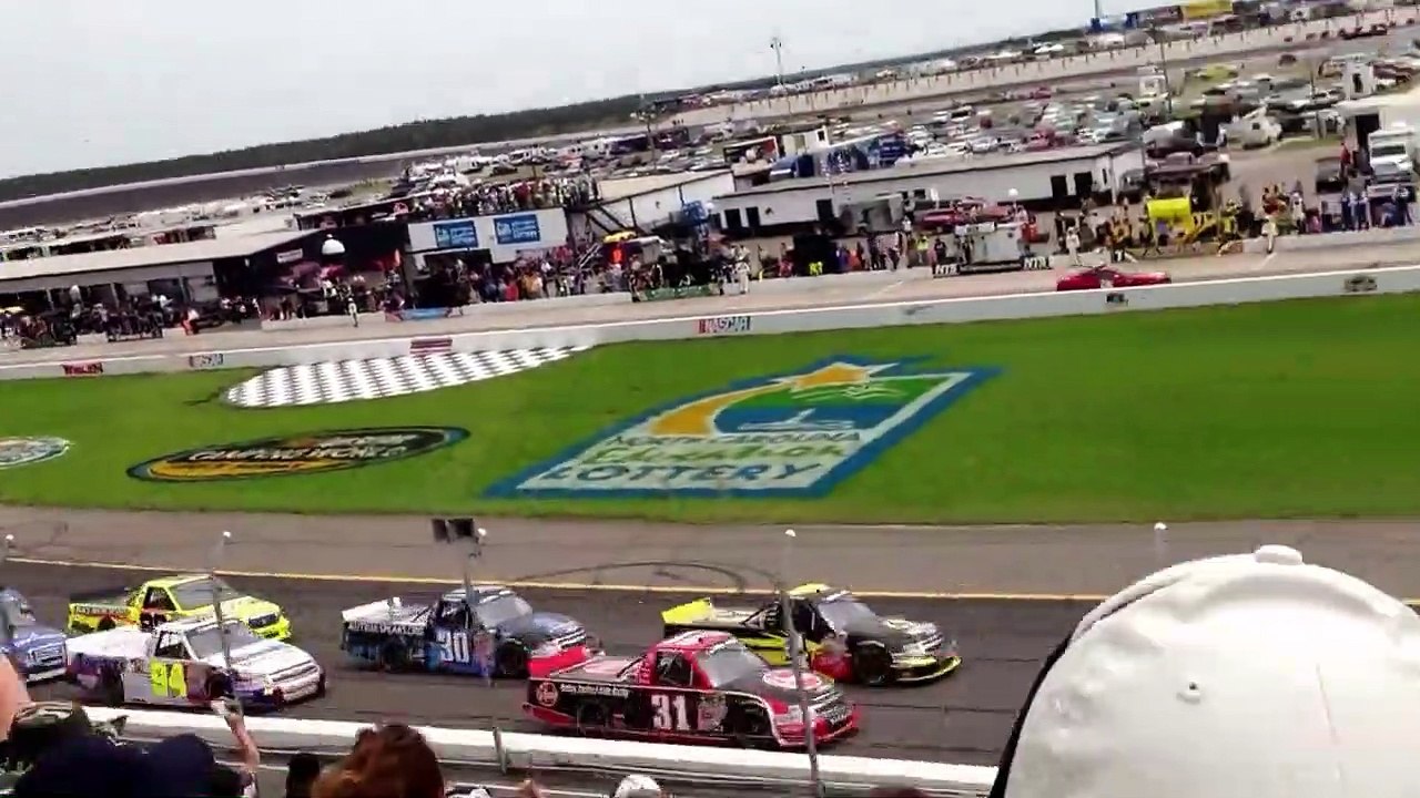 2013 Nc Education Lottery 200 At Rockingham - Start Of Race