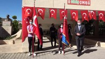 Mardin’de 23 Nisan Ulusal Egemenlik ve Çocuk Bayramı çelenk sunma töreni gerçekleştirildi