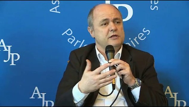 Conférence de presse de Bruno Le Roux, Président du groupe Socialiste, républicain et citoyen - Mercredi 9 décembre 2015