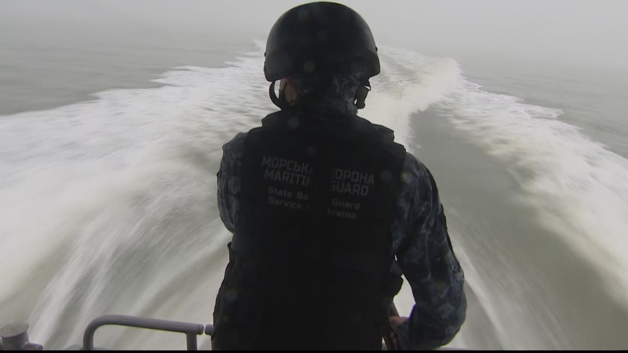 Russia-Ukraine tension: Moscow closes strait between Black, Azov seas