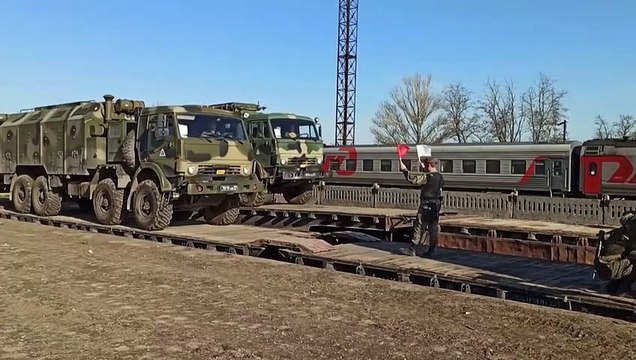 Russland zieht Truppen von der Grenze zur Ukraine ab