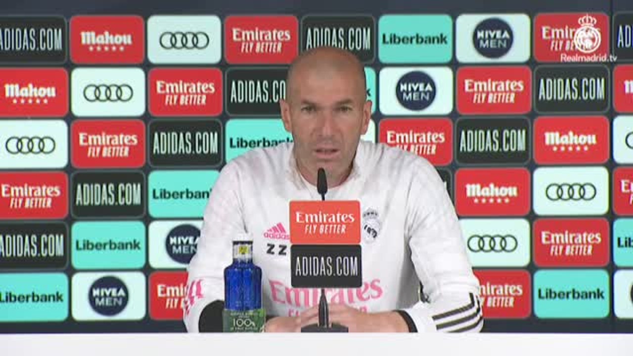 Zidane: "Tenemos derecho a jugar la Champions y nos preparamos para ello"