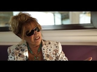 منى واصف في اطلالة جديدة