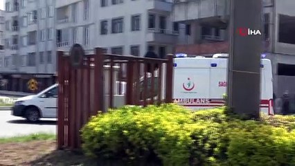 Otomobil ile minibüs çarpıştı: 2 yaralı