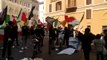 Roma - Proteste dei giovani contro il Governo per le chiusure ed il #coprifuoco  dovute al covid