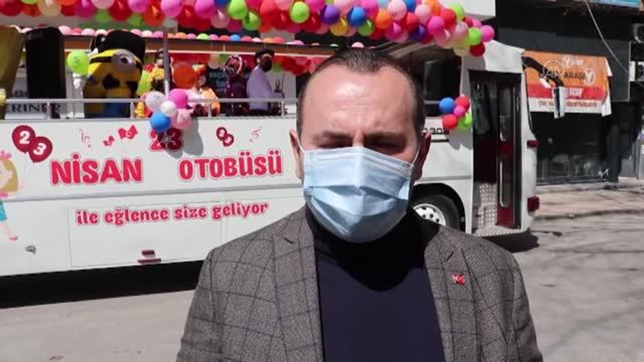 Son dakika... 23 Nisan'ı evlerinde kutlayan çocuklar bayram coşkusunu konvoylarla yaşadı