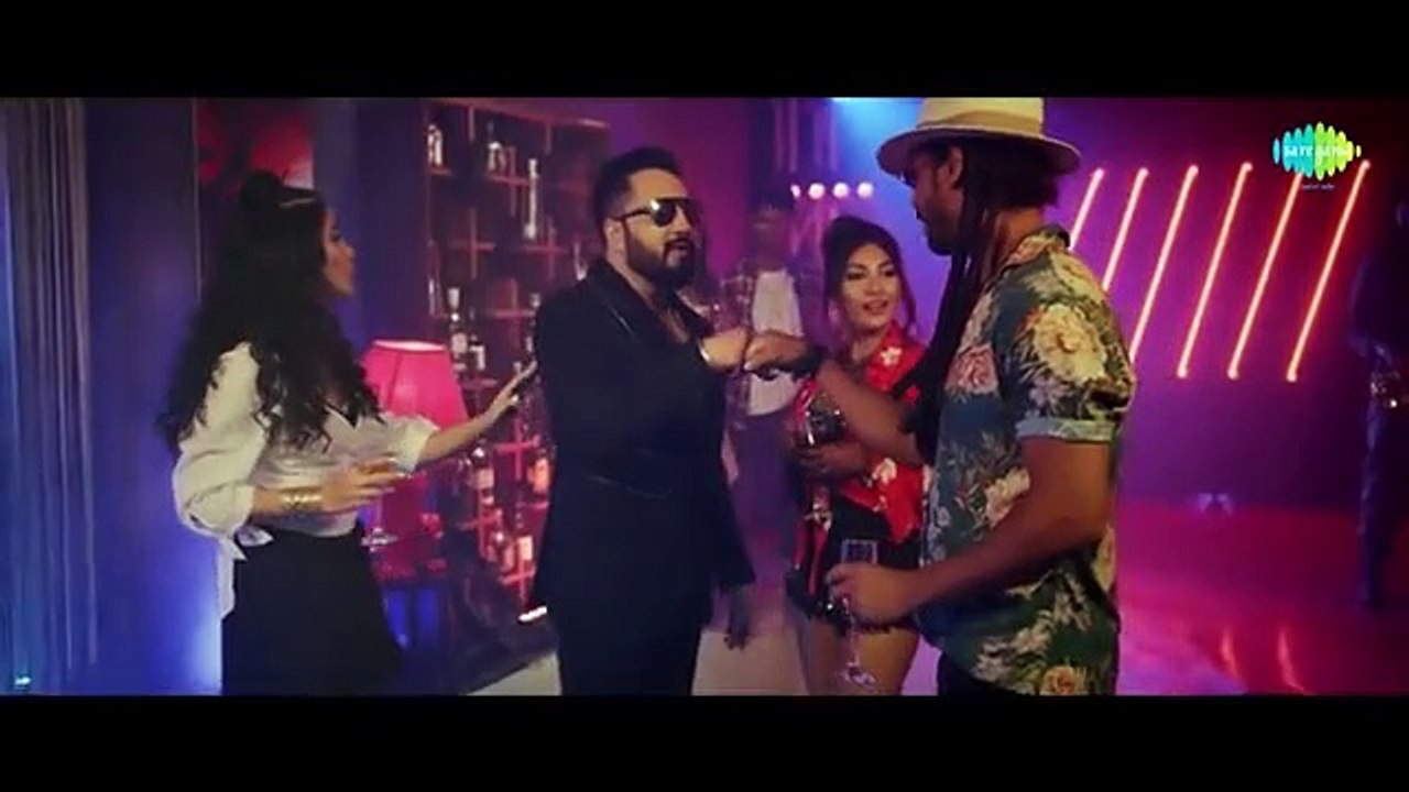 Roop_Tera_Mastana___Mika_Singh___Giorgia_Andriani___Manvi_Khosla___Nawaz_Shaikh___Lyrical(360p)
