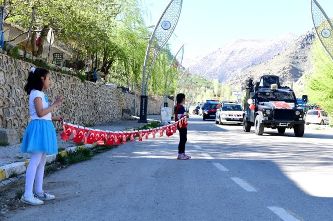 Çatak'ta 23 Nisan kutlamaları