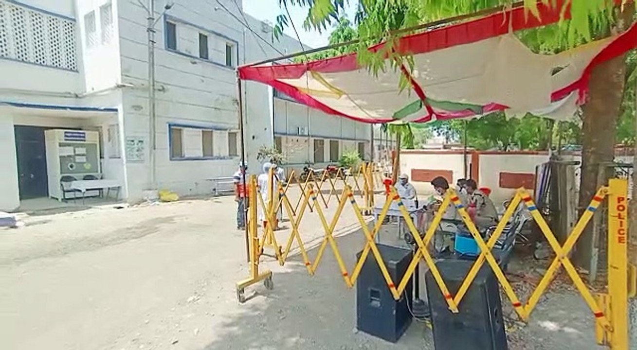 जिला अस्पताल में दिखा धारा-144 का असर