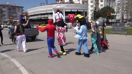 Atakum sokaklarında 23 Nisan coşkusu