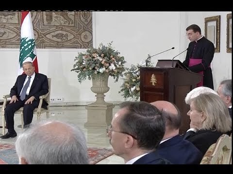 عون : معالجة مشكلة النازحين حاجة ملحة - راوند أبوخزام