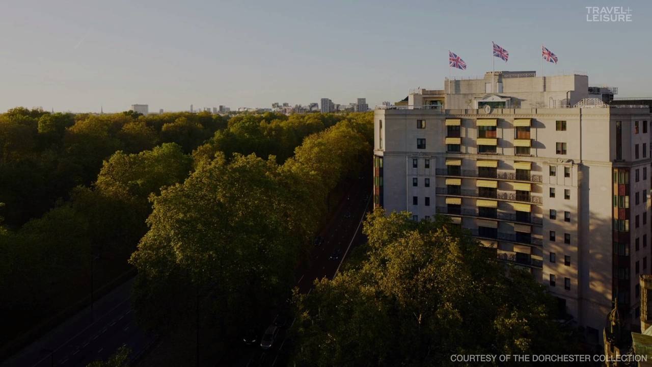 This Historic London Hotel Is Celebrating Its 9...