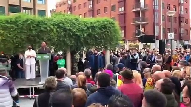 Abascal carga contra Ángels Barceló