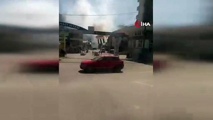 Giresun’da kağıt toplama aracı alev alev yandı