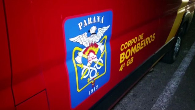 Socorristas e médico do Siate atendem idosa vítima de queda no Centro de Cascavel