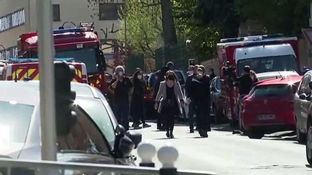 Messerattacke auf Polizistin in Frankreich: Terror-Ermittlungen