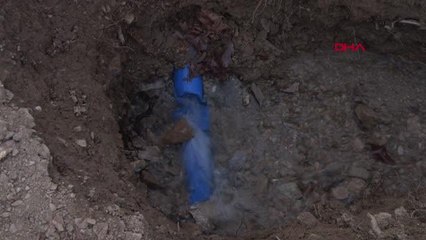 TOKAT KÖYÜN SU BORUSUNU KIRIP, AĞACA 'DERS OLSUN' YAZDILAR