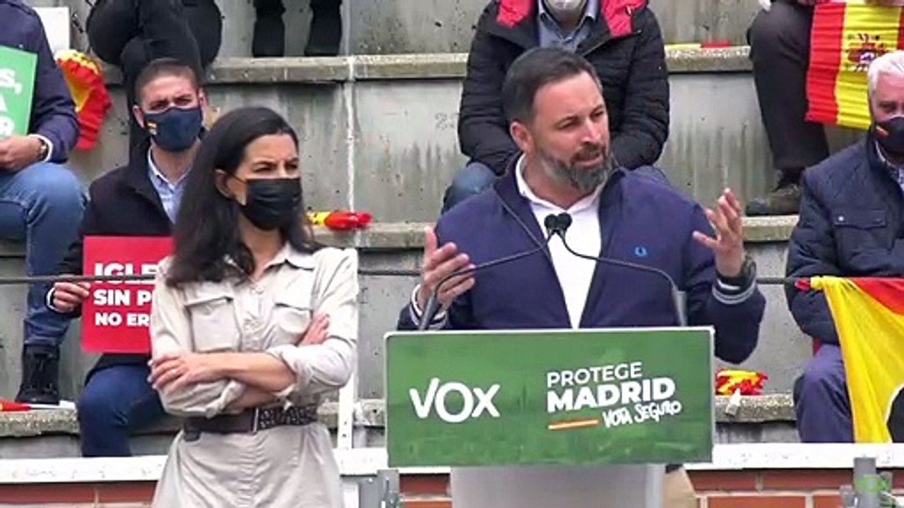 Santiago Abascal a Pablo Iglesias: "Yo no lloriqueo como un cobarde"