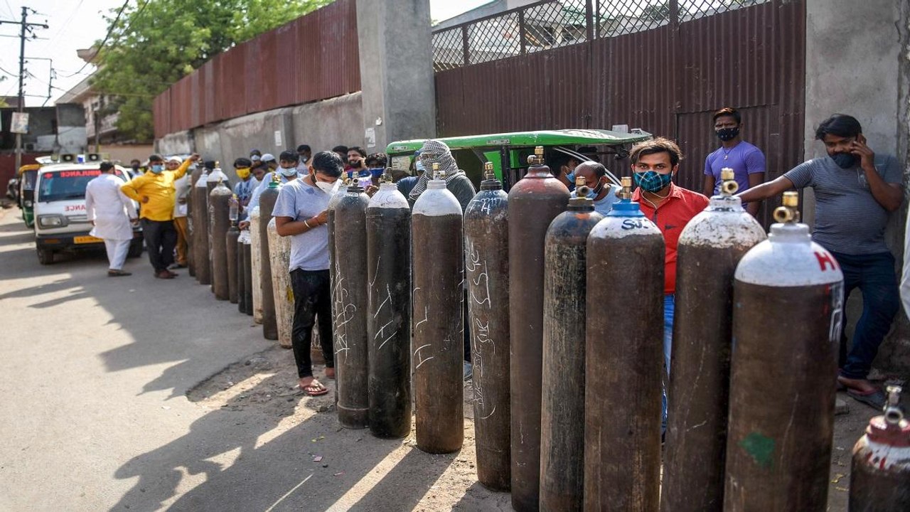 Oxygen emergency will end? Here's what Awanish Awasthi said