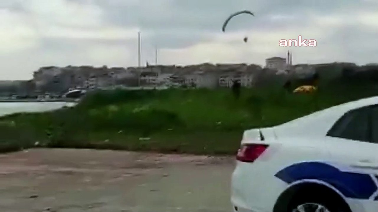 Yasağı paraşütle deldiler