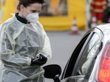 Impfstoff per Drive-In: In Hildesheim werden Bürger im Auto geimpft