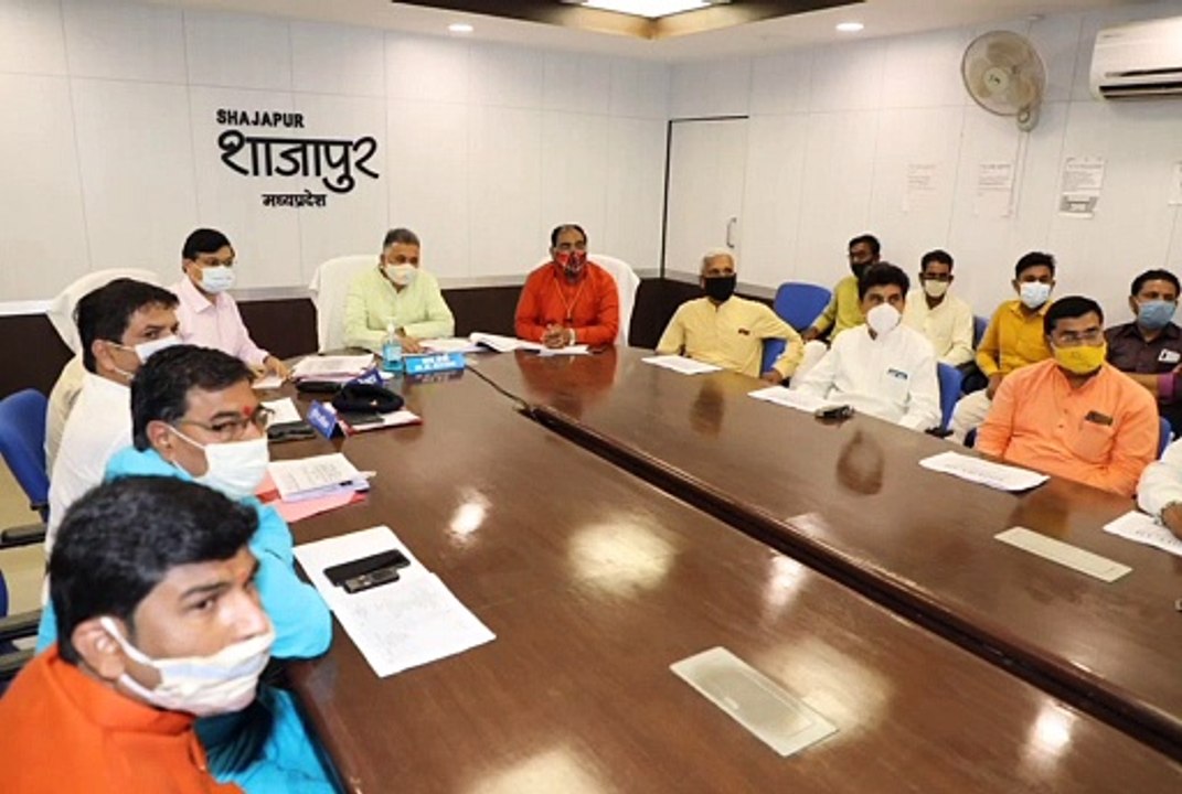 जिले के सभी नगरीय क्षेत्र एवं बड़े ग्रामीण कस्बों में 30 अप्रैल तक कोरोना कर्फ्यू