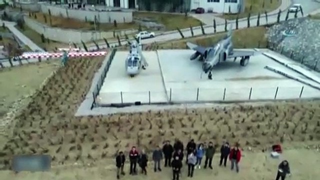 Üniversite öğrencileri dikine iniş-kalkış yapabilen İHA yaptı