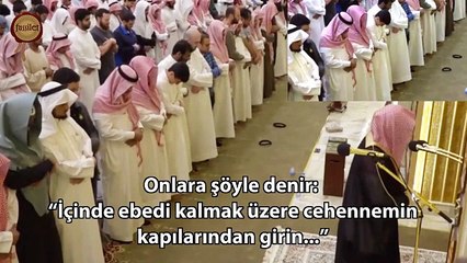 Kabe imamından yere yıkan Kur'an-ı Kerim tilaveti