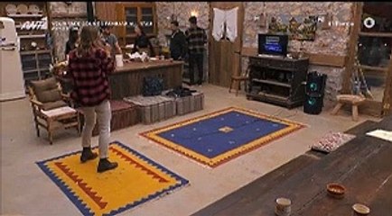 Η Φάρμα: Η Μαρία Μιχαλοπούλου έγινε... άφαντη και το Μαντζουράνης έξω φρενών μαζί της