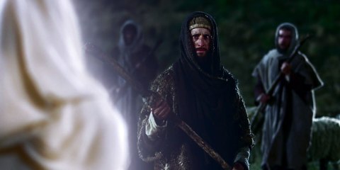 Os Pastores Ficam Sabendo do Nascimento de Cristo - Dublado