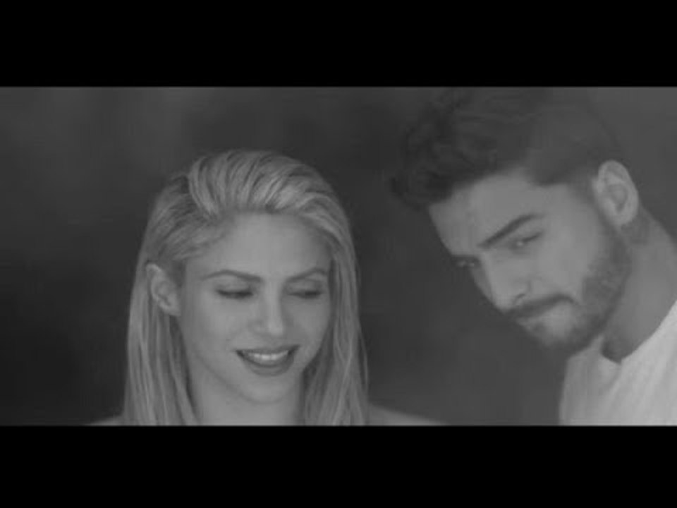 شاكيرة تهبِط اضطراريا