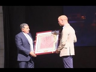 الأمير وليام يتذوق الفلافل والشاورما والكنافة في رام الله  -  حسان الرفاعي