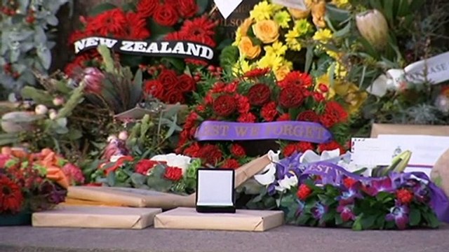 Crowds gather paying tribute to veterans and their families