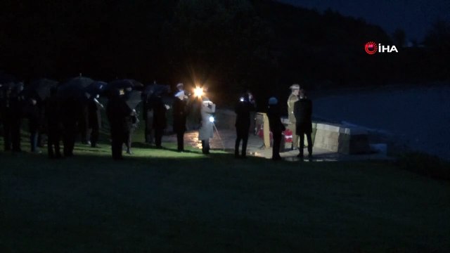 Anzak Koyu’nda ‘Şafak Ayini’