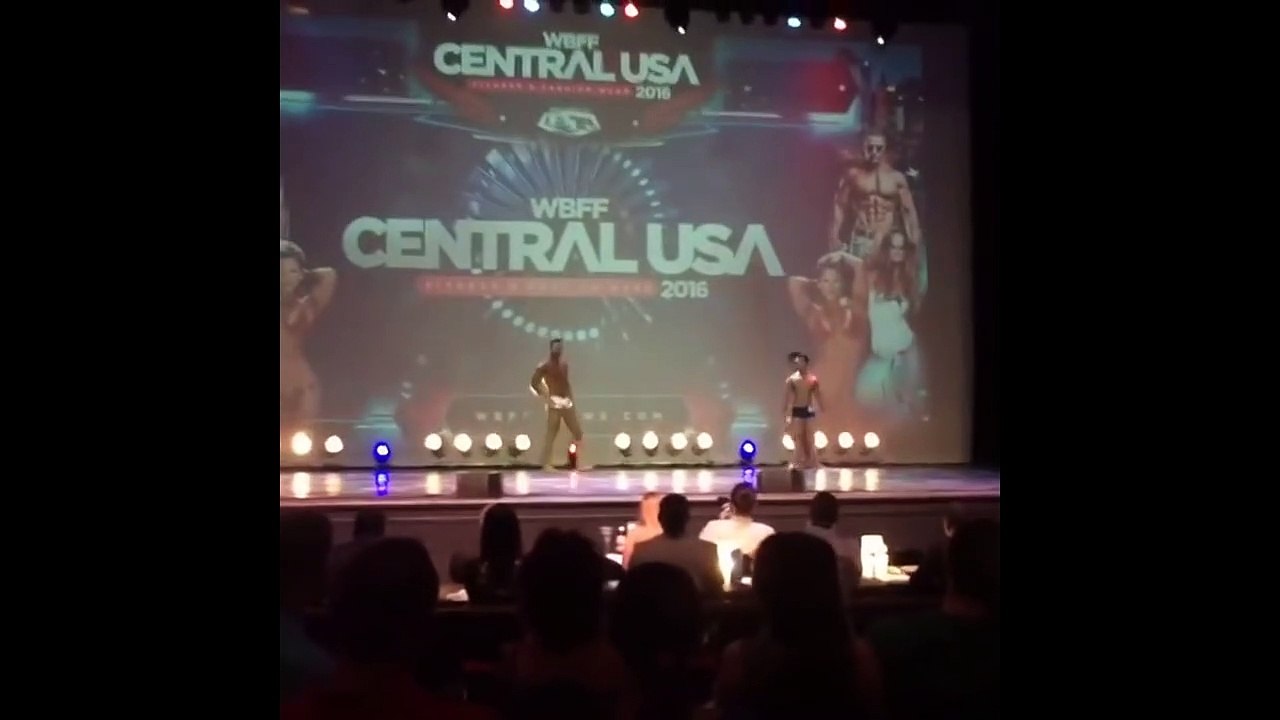 [4FITCLUB] Renan Correa Competindo e Ganhando no WBFF Pro Kansas