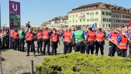 Coprifuoco in Germania, riaperture in Grecia