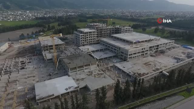 Osmaniye'ye şehir hastanesi gibi devlet hastanesi: Kaba inşaatının yüzde 97'si tamamlandı