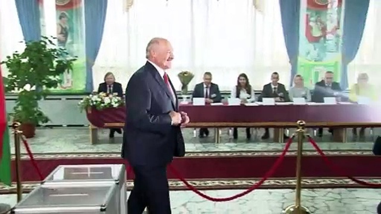 Lukashenko prepara su sucesión