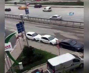 E-5’te dört nala koşan at görenleri hayrete düşürdü