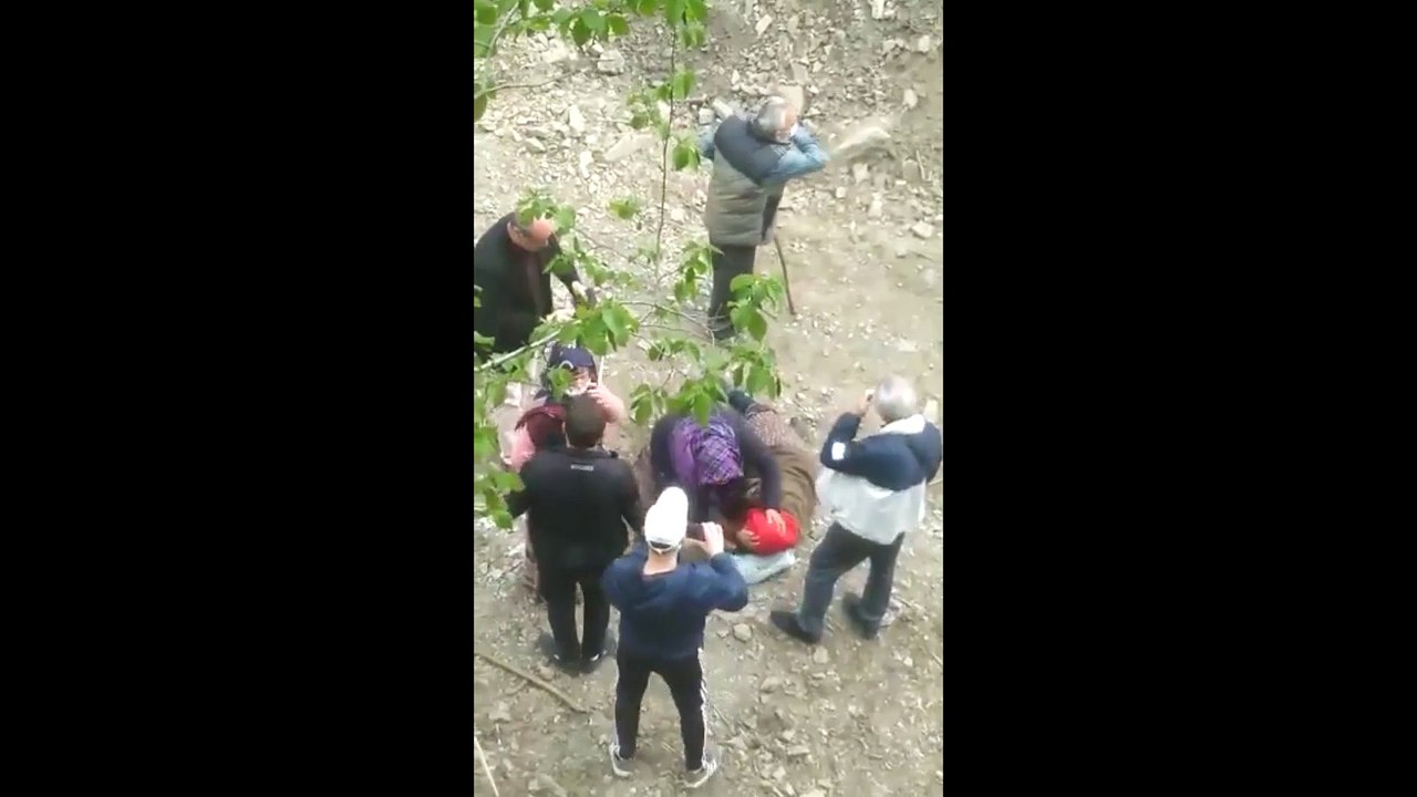 İkizdere’de taş ocağına karşı nöbette olan vatandaştan jandarmaya: Müteahhitin askeri değilsin, bizim askerimizsin bizim