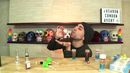 Hamburguesa Enlatada _ Burbujas de Alcohol _ Lentes con Párpados _ Mesero Automático