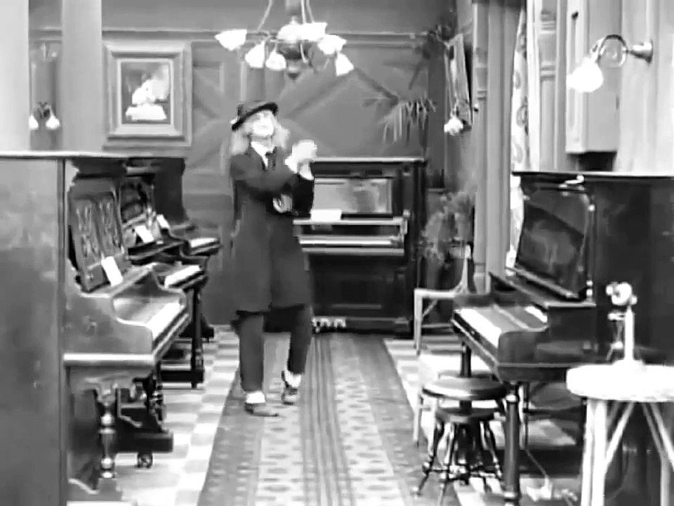 charlie    Chaplin    comedy     videos Fun     Entertainment  Clips/     charlie Chaplin funny
