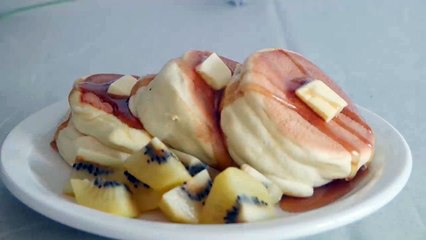 Gâteau De Crêpes À La Crème De Pistache