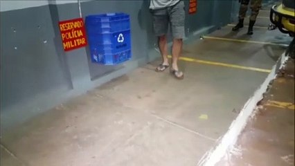 Rapaz que é acusado de agredir a sogra é encaminhado à Delegacia de Polícia Civil