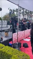 Όσκαρ 2021: Με ένα κινητό στα... άδυτα της τελετής απονομής και στο κόκκινο χαλί!