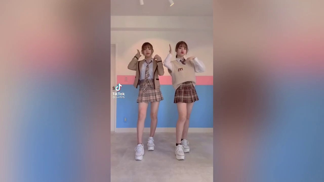 【TikTok】美女たちの華麗なダンス　ティックトック