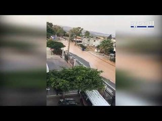 أنبوب كبير للمياه يغرق احد شوارع الدامور في لبنان